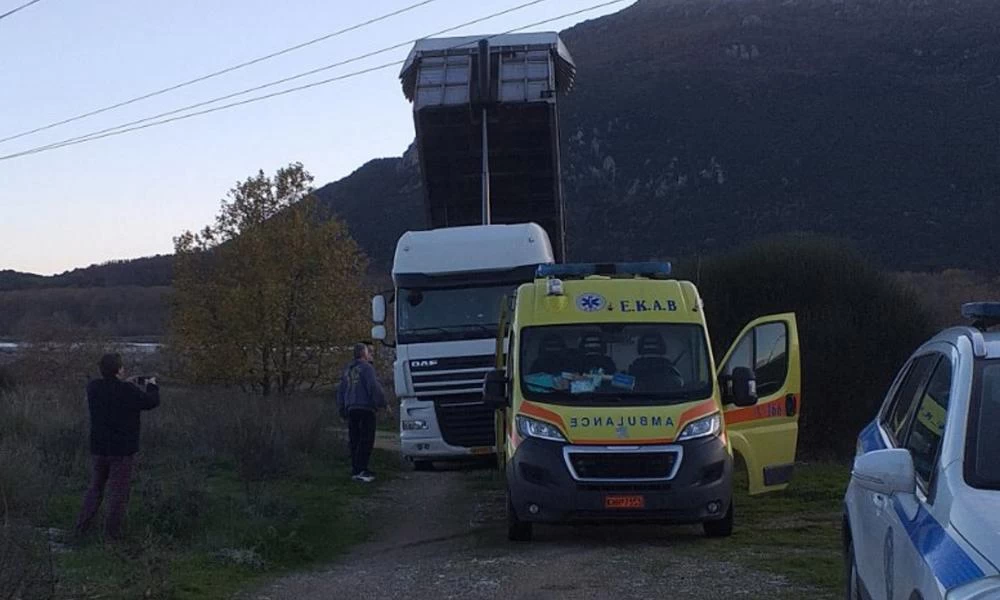 Καλαμπάκα: Οδηγός φορτηγού έχασε την ζωή του από ηλεκτροπληξία– Σήκωσε την καρότσα χωρίς να δει τα καλώδια